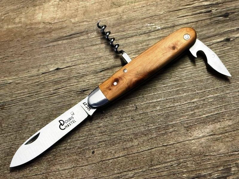 Couteau Chasse Douris Chastel, Modell Navette, historisches Taschenmesser, Griff Wacholder, 3teilig Coutellerie Goyon-Chazeau, Messer Nr. 1 Couteau Chasse Douris Chastel, Modell Navette, historisches Taschenmesser, Griff Wacholder, 3teilig Coutellerie Goyon-Chazeau, Messer Nr. 1
