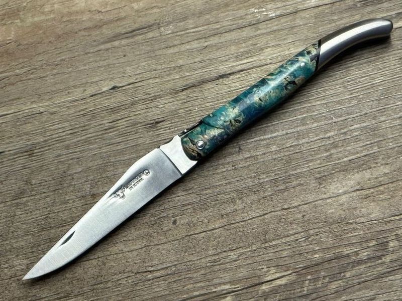 Laguiole en Aubrac 12 cm,  Holunder Maserholz mit hinterer Mitres, graviertes Ressort floral