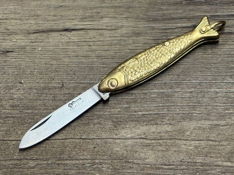 Der Eyecatcher am Schlüsselbund, petit poisson, der kleine Fisch, das  Sujet,  Schmiede Couperier-Coursolle