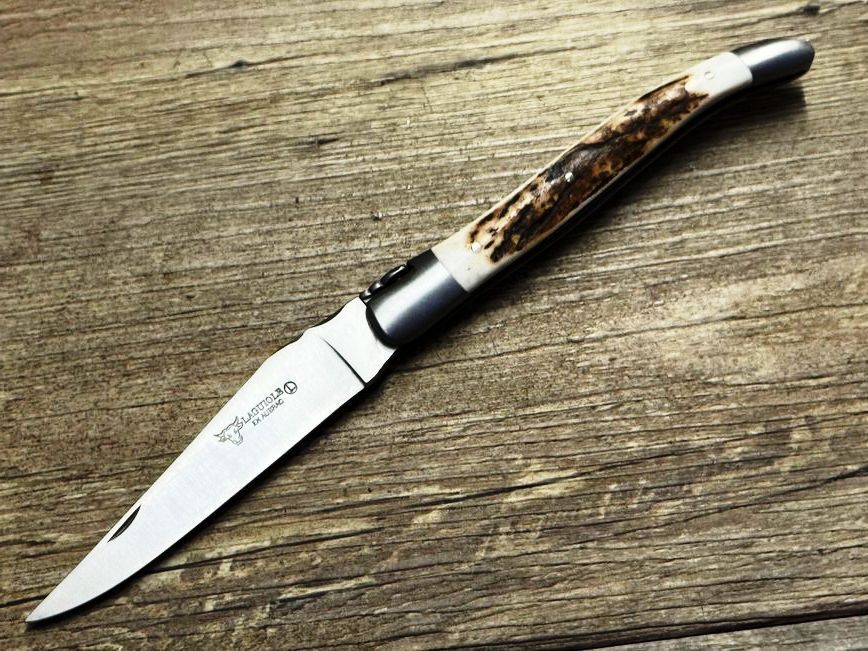 Laguiole en Aubrac 12 cm, geschmiedete Biene, Griff Hirschhorn aus der Auvergne Laguiole en Aubrac 12 cm, geschmiedete Biene, Griff Hirschhorn aus der Auvergne