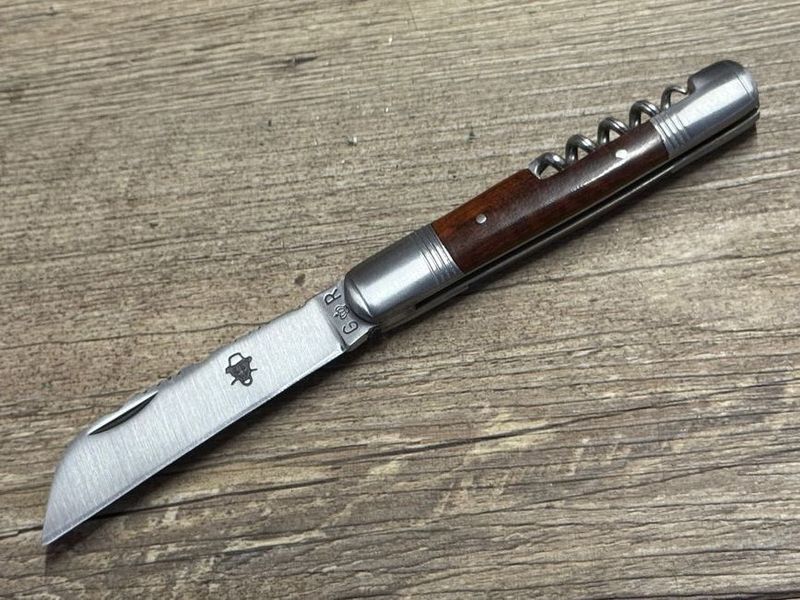 Das Tonneau Petit mit Korkenzieher reich verziert, französisches Taschenmesser mit Etui, Griff  Amourette, Schmiede Thiers Issard