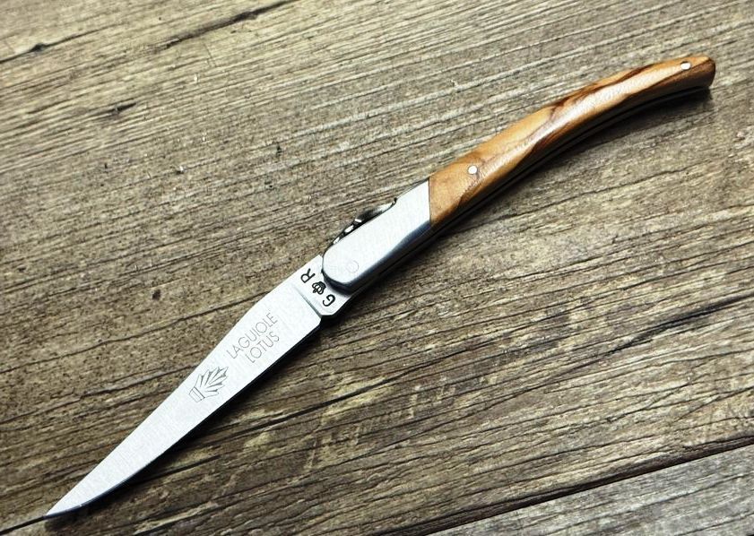 LAGUIOLE Modell Lotus, Griff Olivenholz, Coutellerie Thiers Issard