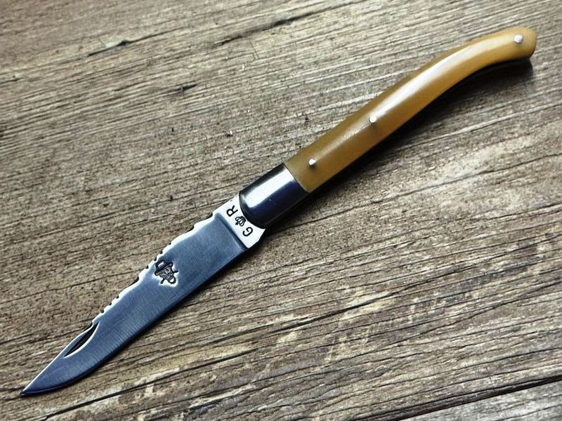 Das Averonnais französisches Taschenmesser, Griff Hornspitze, Schmiede Thiers Issard