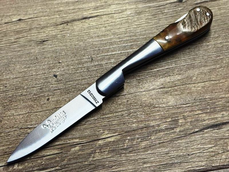 Vendetta, Griff Widderhorn, Coutellerie du Bastion Le Berger Vendetta, Griff Widderhorn, Coutellerie du Bastion Le Berger