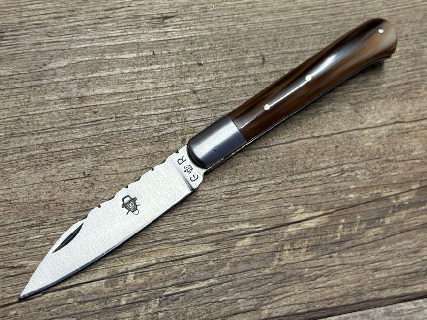 Das Yssingeaux Petit,  französisches Taschenmesser, Griff geflammte Hornspitze, Schmiede Thiers Issard