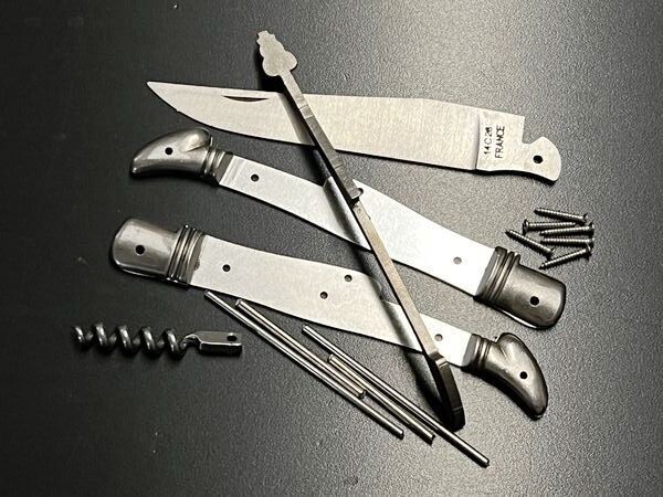 Laguiole Messerbausatz, Original Kit aus Thiers, Frankreich, geschmiedete Feder und Biene, Korkenzieher, Klinge 14 C 28 matt,  Ressort matt, Bausatz Nr. 5