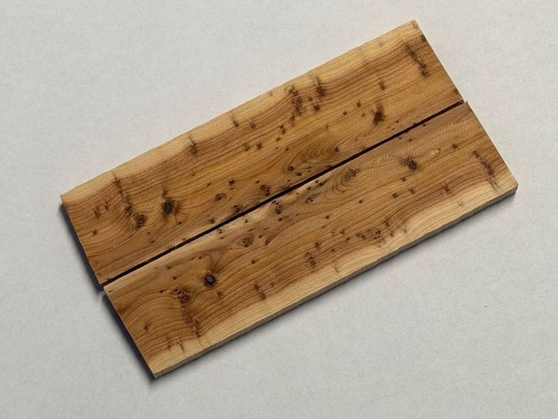 Griffschalen Phönizischer Wacholder für alle hier angebotenen Messerbausätze, Nr. 1 Griffschalen Phönizischer Wacholder für alle hier angebotenen Messerbausätze, Nr. 1