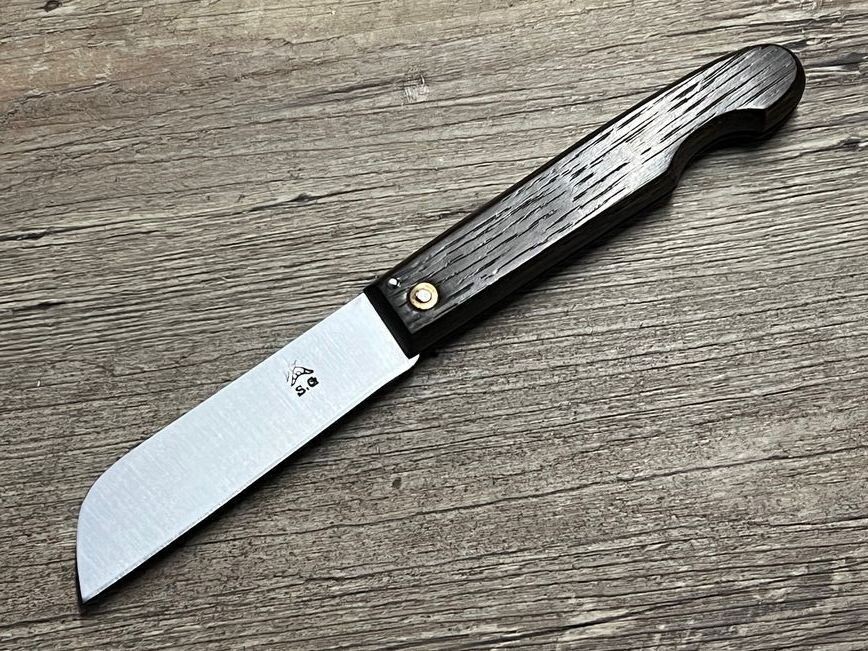 Das Galeam, französisches Taschenmesser mit einer interessanten Historie und einem Stahl aus den dreißiger Jahren, Griff Räuchereiche, Schmiede Thiers Issard Das Galeam, französisches Taschenmesser mit einer interessanten Historie und einem Stahl aus den dreißiger Jahren, Griff Räuchereiche, Schmiede Thiers Issard