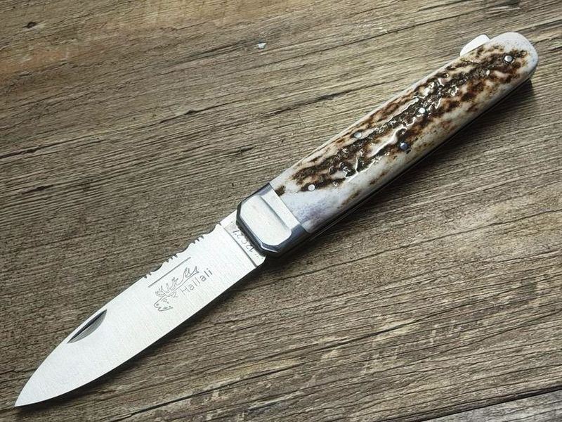 Couteau Chasse  Douris Chastel, Modell Hallali, Griff Hirschhorn, schweres Jagdmesser mit Back-Lock-Verriegelung,  Coutellerie Goyon-Chazeau, Messer Nr. 1