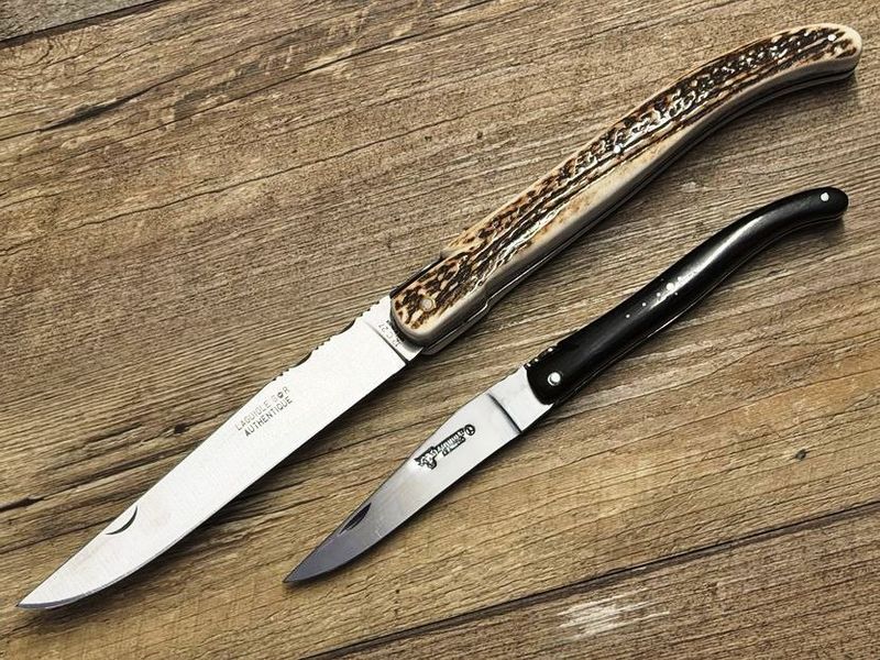 Großes historisches Laguiole, Modell Authentique von Thiers Issard, Grifflänge 18 cm. Griff regionales Hirschhorn, (Hochzeitsmesser Gesamtlänge 33 cm), Messer Nr. 1 Großes historisches Laguiole, Modell Authentique von Thiers Issard, Grifflänge 18 cm. Griff regionales Hirschhorn, (Hochzeitsmesser Gesamtlänge 33 cm), Messer Nr. 1