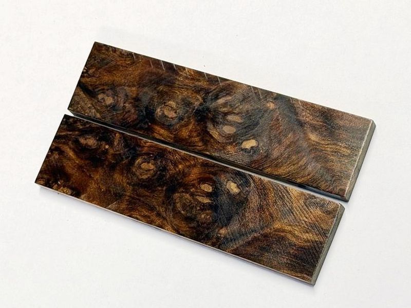 Griffschalen Laurel Maserknolle für alle hier angebotenen Messerbausätze, Nr 2 Griffschalen Laurel Maserknolle für alle hier angebotenen Messerbausätze, Nr 2