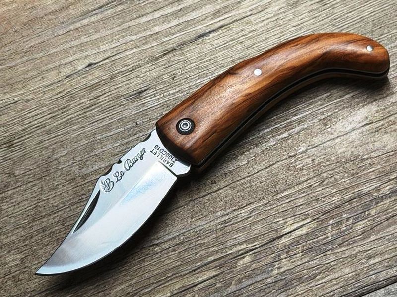 U Tempu, korsisches Hirtenmesser, Griff Olivenholz, Coutellerie du Bastion Le Berger