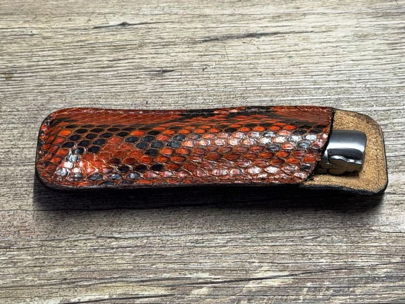 Edles und sehr weiches Steck-Etui aus Schlangenleder (Echtleder), einzigartige Zeichnung für Laguiole Taschenmesser bis 12 cm