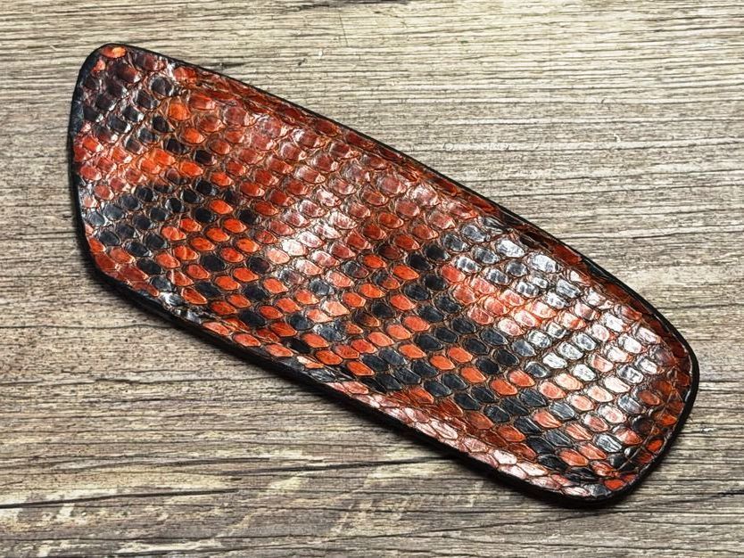 Für Folder Manu Laplace 1515, edles und sehr weiches Steck-Etui aus Schlangenleder (Echtleder),  einzigartige Zeichnung