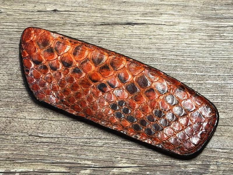 Für Folder Manu Laplace 1515, edles und sehr weiches Steck-Etui aus Schlangenleder (Echtleder),  einzigartige Zeichnung