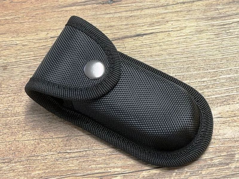 Nylonholster für Cornicciolu und Asco Messer von Alexandre Musso bis 11 cm Grifflänge, Farbe schwarz Nylonholster für Cornicciolu und Asco Messer von Alexandre Musso bis 11 cm Grifflänge, Farbe schwarz