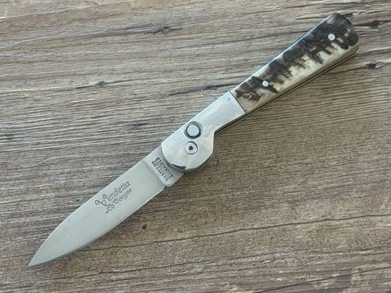 Vendetta Prestige, Automatikmesser, Griff  Widderhor, Coutellerie du Bastion Le Berger, Messer Nr. 7
