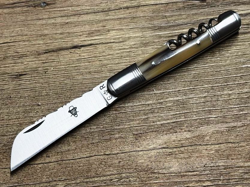 Das Tonneau Petit mit Korkenzieher reich verziert, französisches Taschenmesser mit Etui, Griff geflammte Hornspitze, Schmiede Thiers Issard Das Tonneau Petit mit Korkenzieher reich verziert, französisches Taschenmesser mit Etui, Griff geflammte Hornspitze, Schmiede Thiers Issard