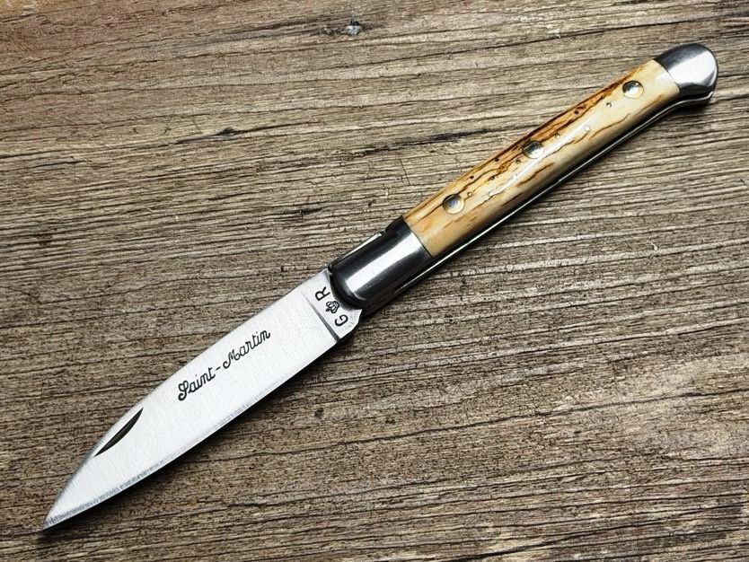 Das Saint Martin, reich verziert. französisches Taschenmesser, Griff  Hirschhorn, Schmiede Thiers Issard, Messer Nr. 1