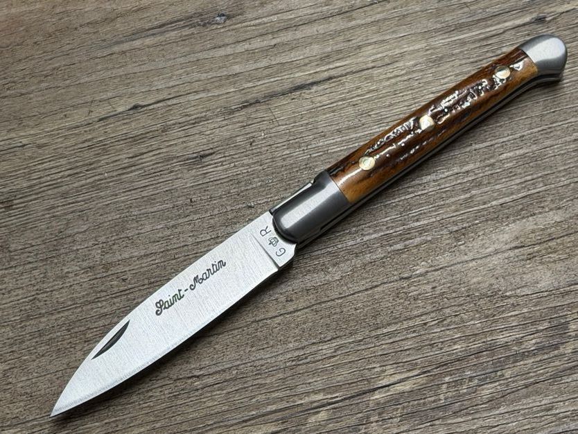 Das Saint Martin, reich verziert. französisches Taschenmesser, Griff Hirschhorn, Schmiede Thiers Issard, Messer Nr. 2 Das Saint Martin, reich verziert. französisches Taschenmesser, Griff Hirschhorn, Schmiede Thiers Issard, Messer Nr. 2