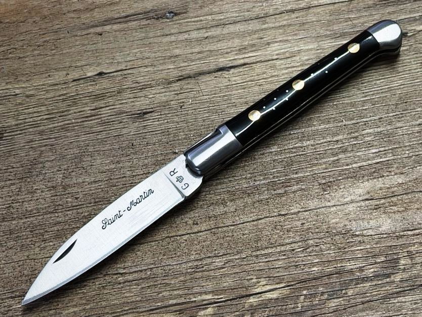 Das Saint Martin, reich verziert, französisches Taschenmesser, Griff Büffelhornspitze, Schmiede Thiers Issard Das Saint Martin, reich verziert, französisches Taschenmesser, Griff Büffelhornspitze, Schmiede Thiers Issard