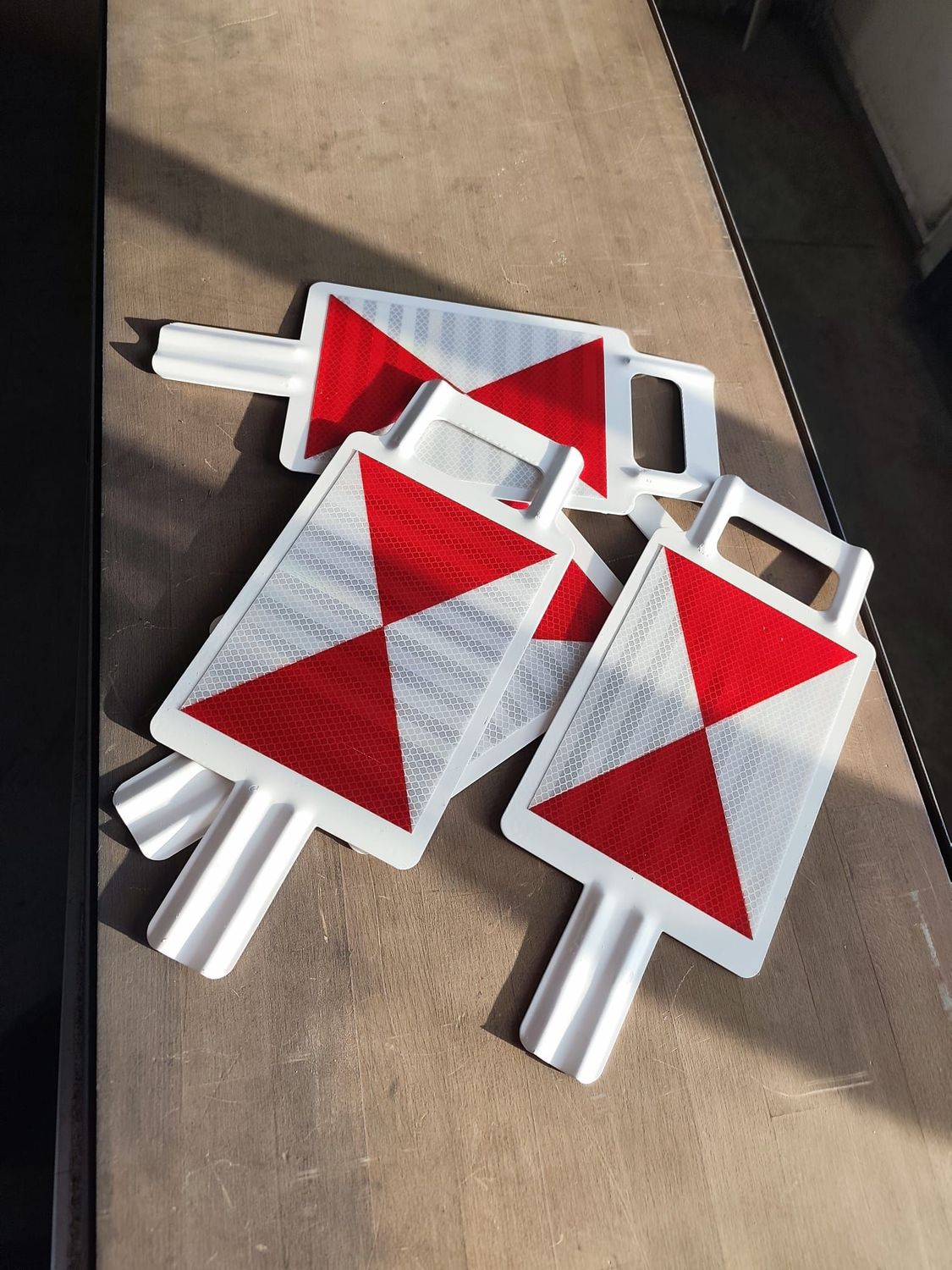 TARGA RIFLETTENTE DI FINE TRENO UIC TARGA RIFLETTENTE DI FINE TRENO UIC