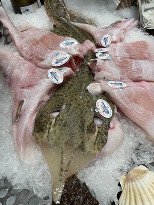 Joue de raie fraîche, morceau délicat et fondant