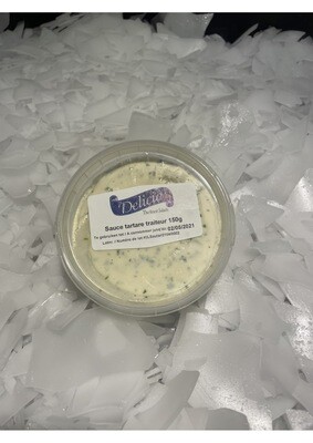 Sauce tartare aux câpres et cornichons, idéale pour accompagner poissons et fruits de mer