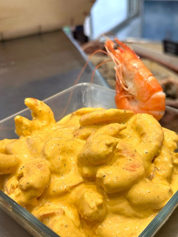 Gambas Kachmir  au lait de coco, mangue et curry, plat traiteur prêt à déguster