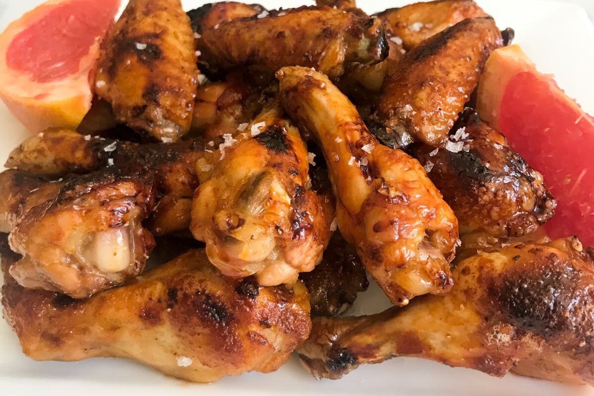 ​Baked Grapefruit and Garlic Glazed Chicken Wings