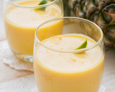 TROPICAL PINEAPPLE SMOOTHIE