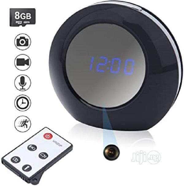 V8 video alarm clock
