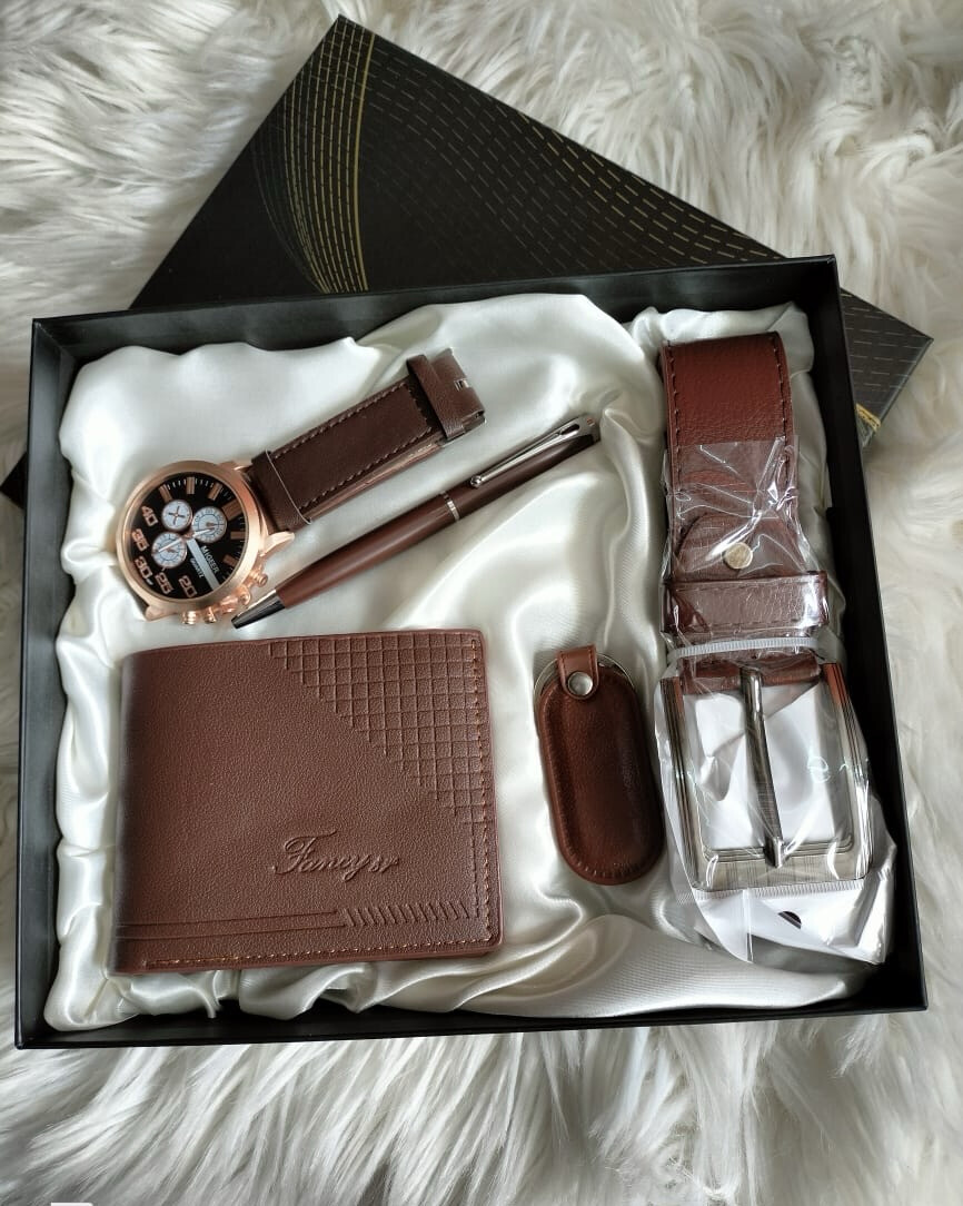 Business Gift Set Fashion Quartz Watch Multi Card Wallet And Pure Leather Belt