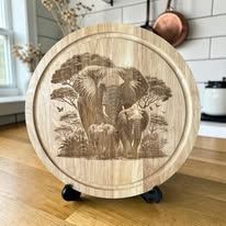30cm Decorative Bread Board (Elephant Design) 30cm Decorative Bread Board (Elephant Design)