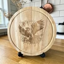 30cm Decorative Bread board (Eagle) 30cm Decorative Bread board (Eagle)