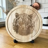30cm Decorative Bread Board (Tiger) 30cm Decorative Bread Board (Tiger)