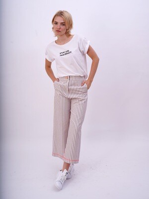 Hose gestreift