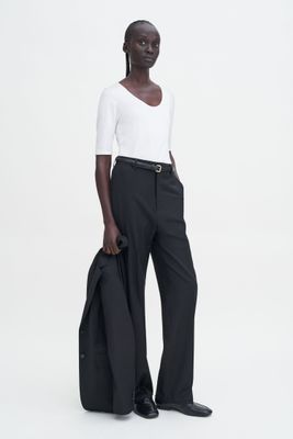 Scoop neck top white