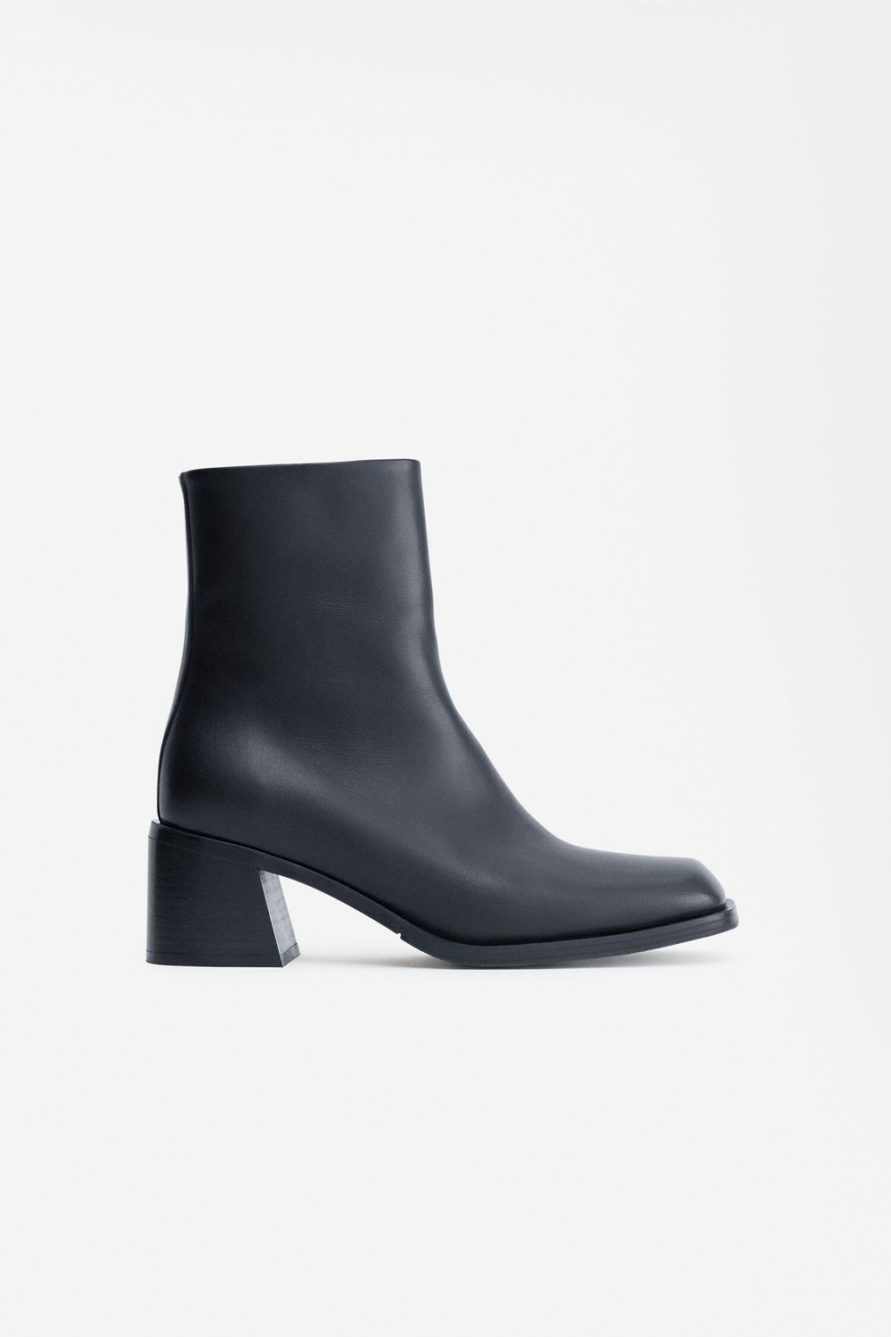 Classic leather boot