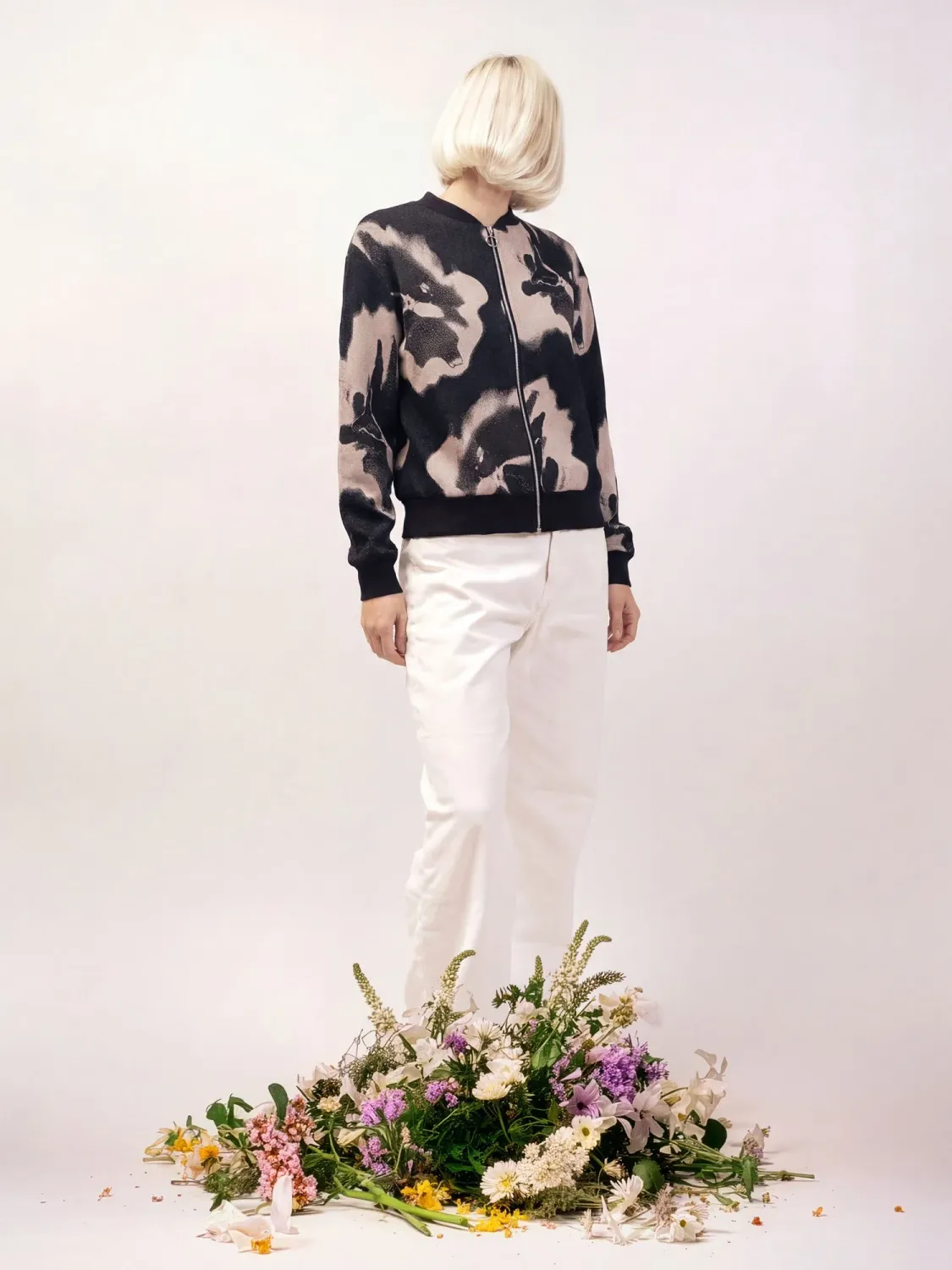 Jacket 1 SUMMER OF FLOWERS Jacquard schwarz/creme