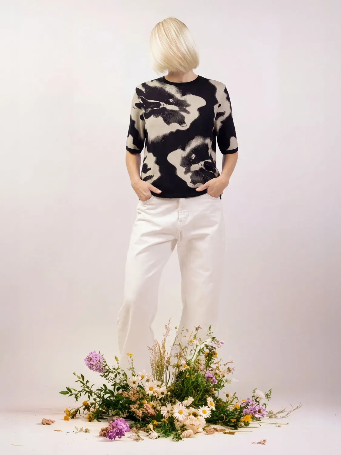 T-Shirt 10 SUMMER OF FLOWERS Jacquard schwarz/creme