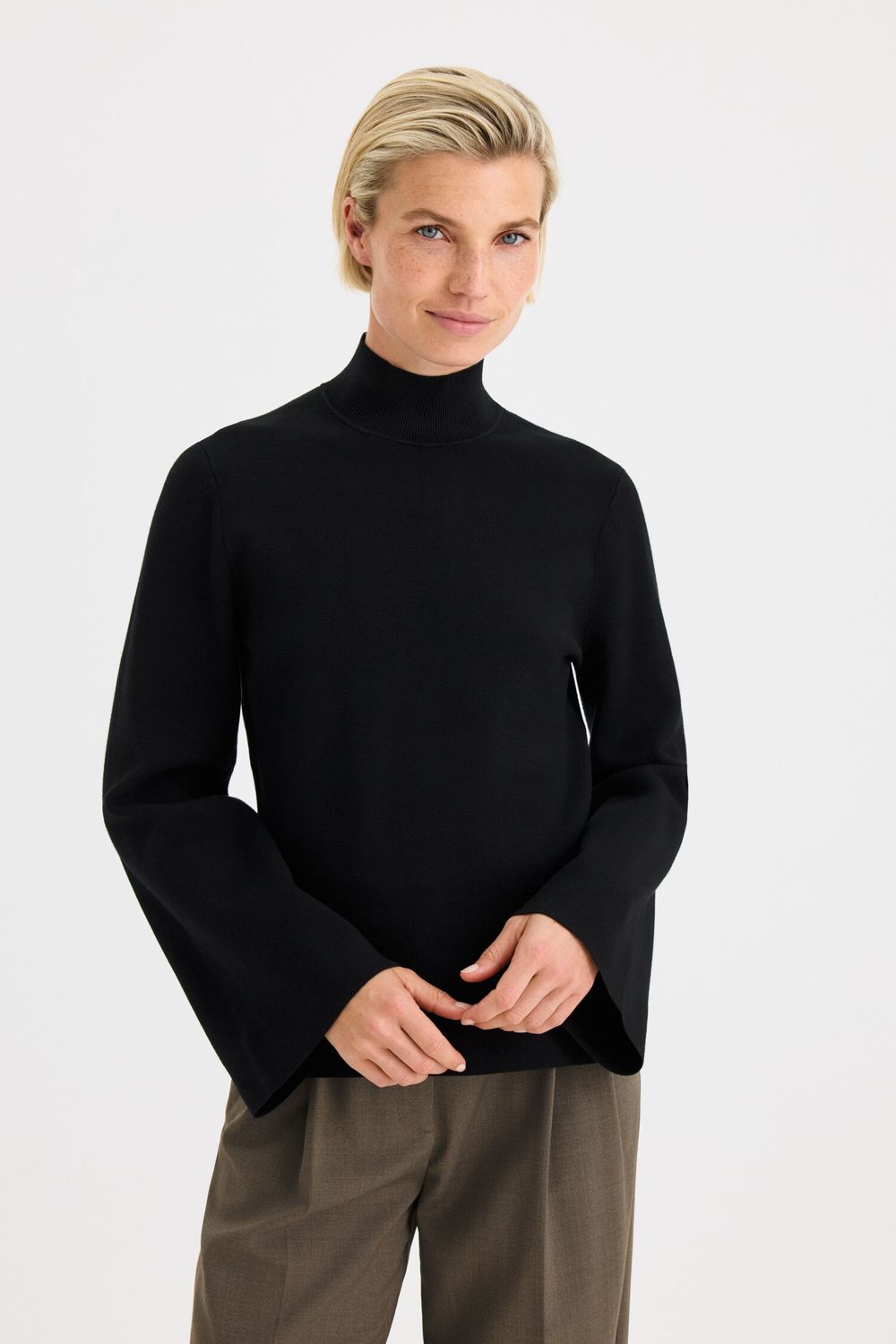 Milano Knit Mock Neck Top black