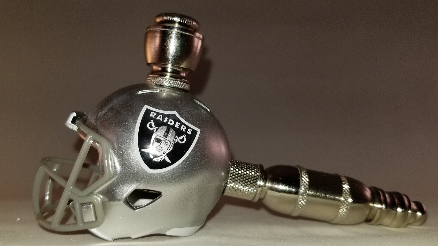 LAS VEGAS RAIDERS NFL FOOTBALL HELMET SMOKING PIPES Straight/Nickel