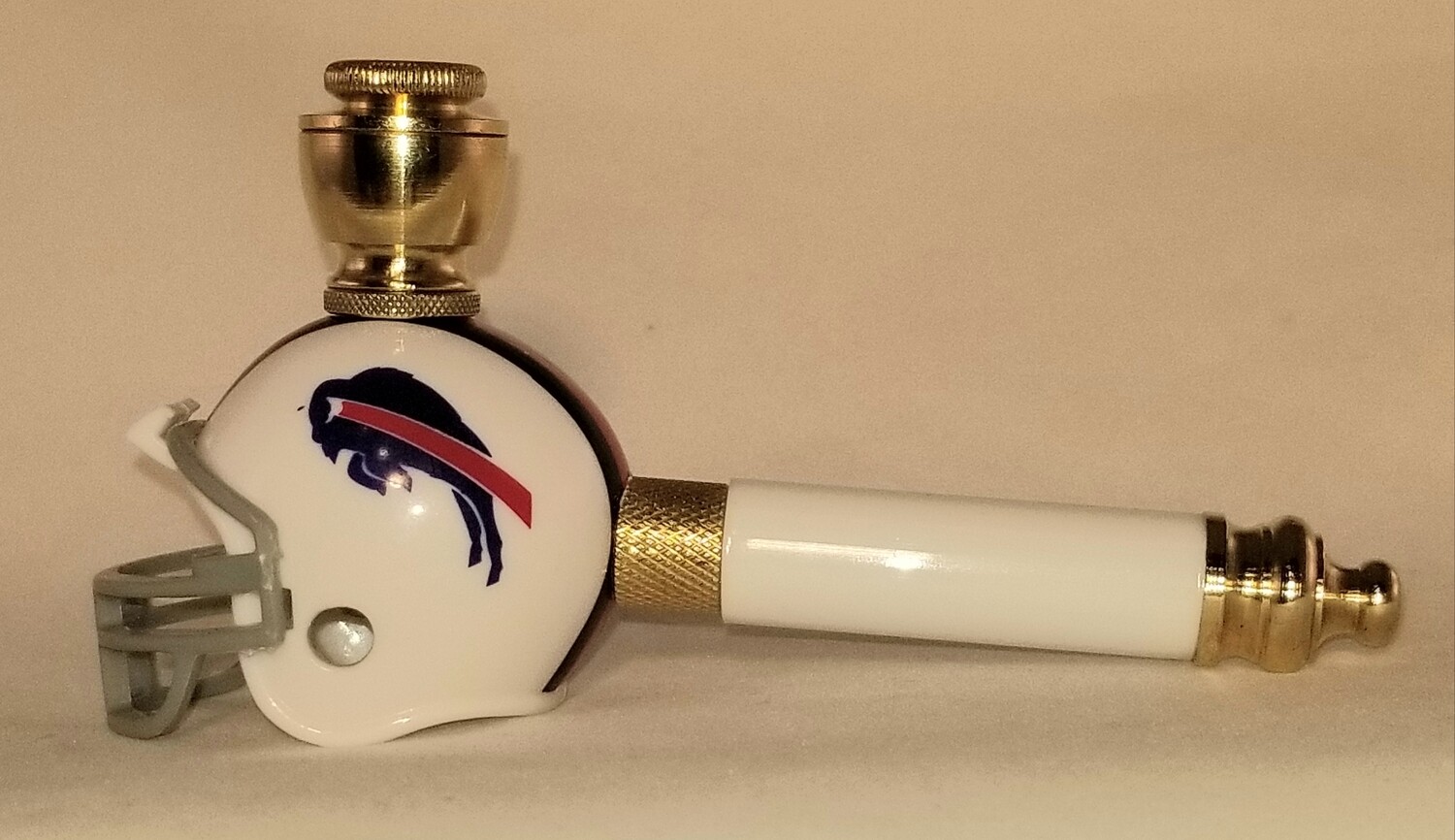 BUFFALO BILLS NFL FOOTBALL HELMET SMOKING PIPE Long Stem/Brass/White LAST ONE!