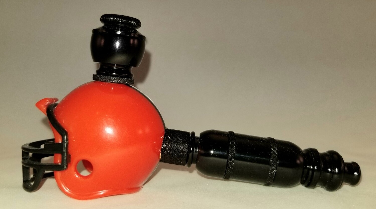 CLEVELAND BROWNS "BAD ASS" NFL FOOTBALL HELMET SMOKING PIPE Small/Straight/Black Anodized