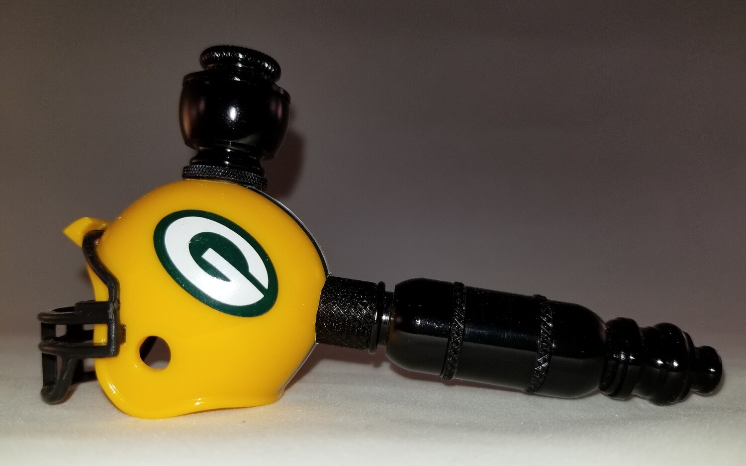 GREEN BAY PACKERS "BAD ASS" NFL FOOTBALL HELMET SMOKING PIPE Straight/Black Anodized
