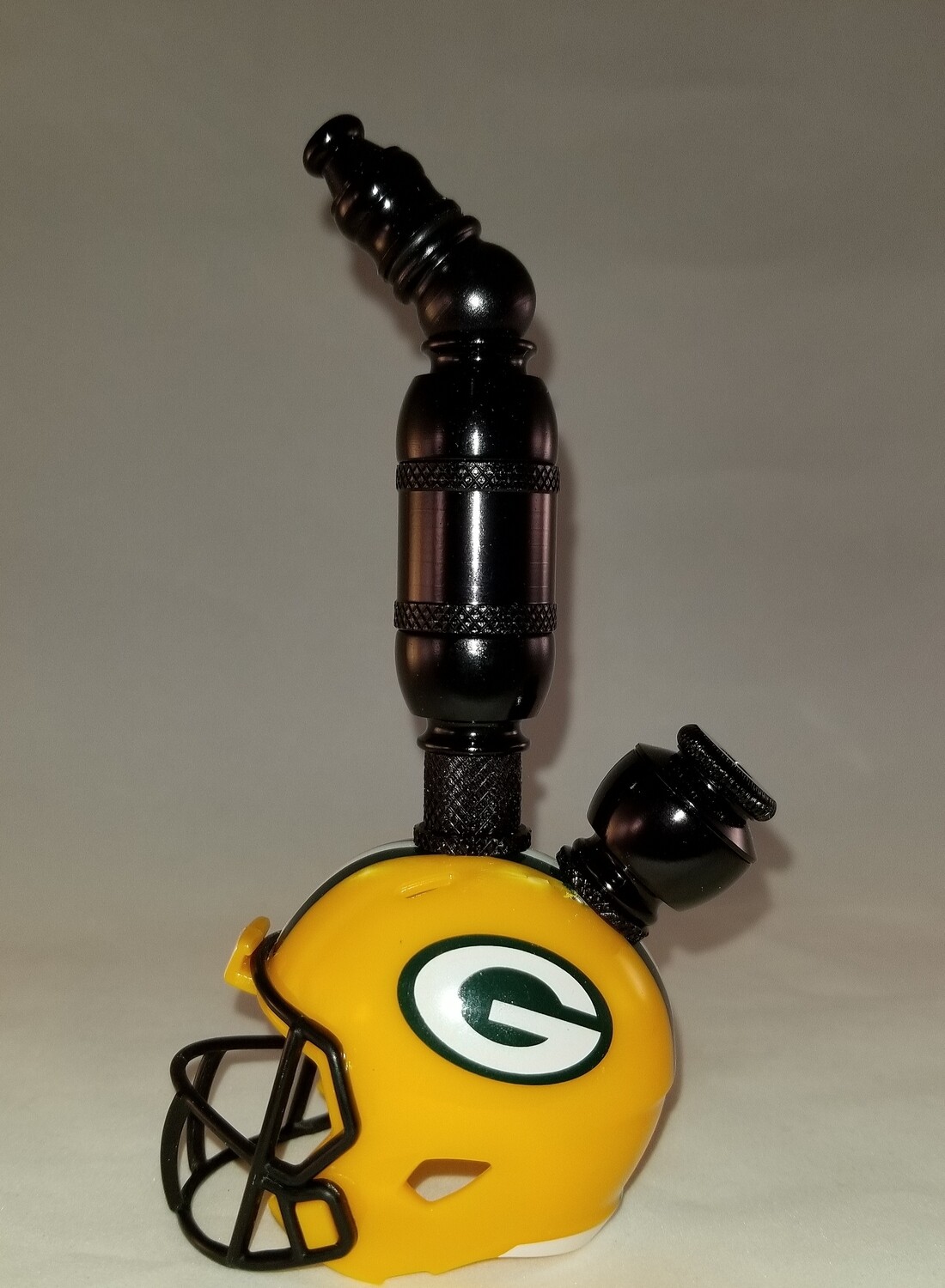 GREEN BAY PACKERS "BAD ASS" NFL FOOTBALL HELMET SMOKING PIPE Upright/Black Anodized