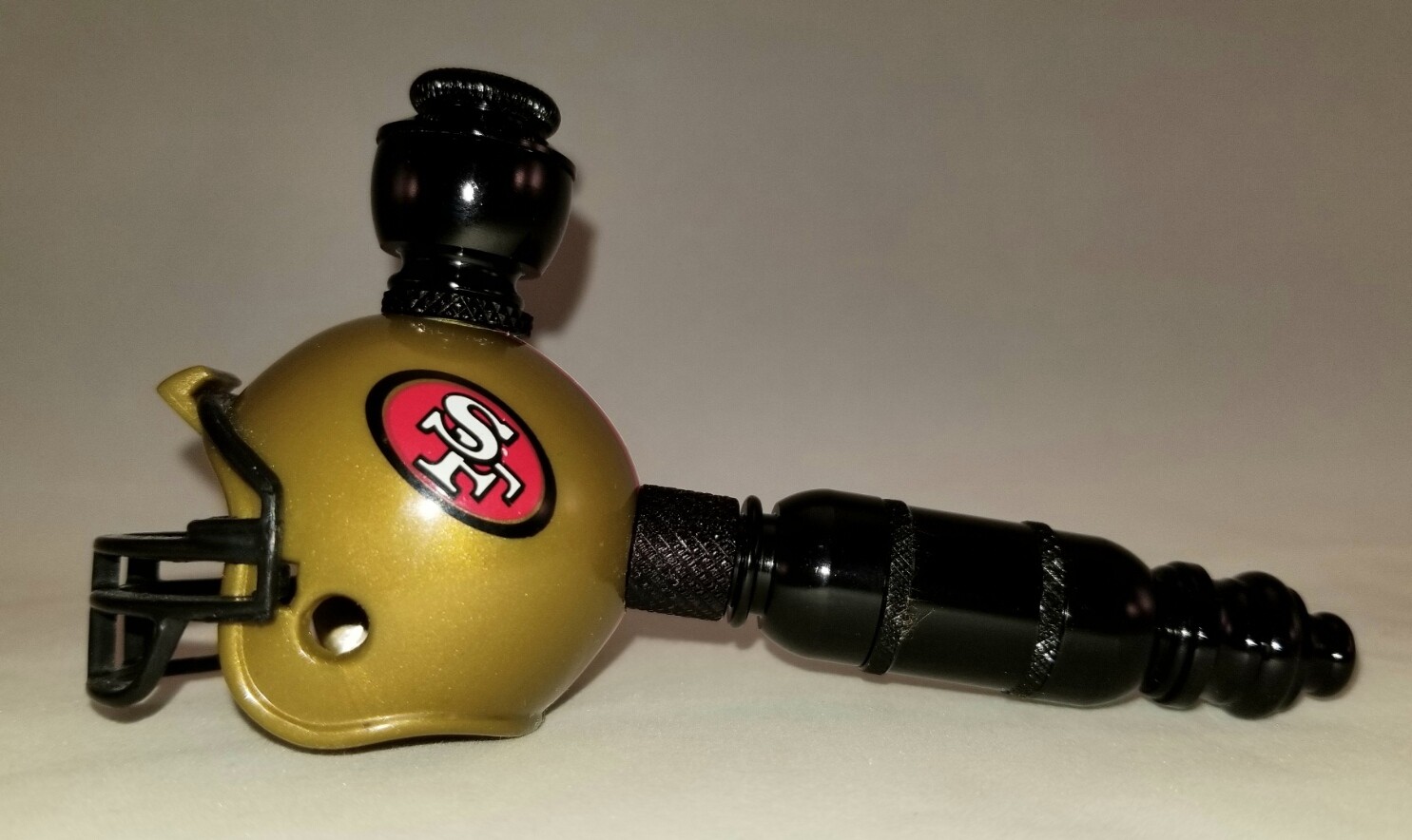 SAN FRANCISCO 49er's "BAD ASS" NFL FOOTBALL HELMET SMOKING PIPE Small Straight/Black Anodized
