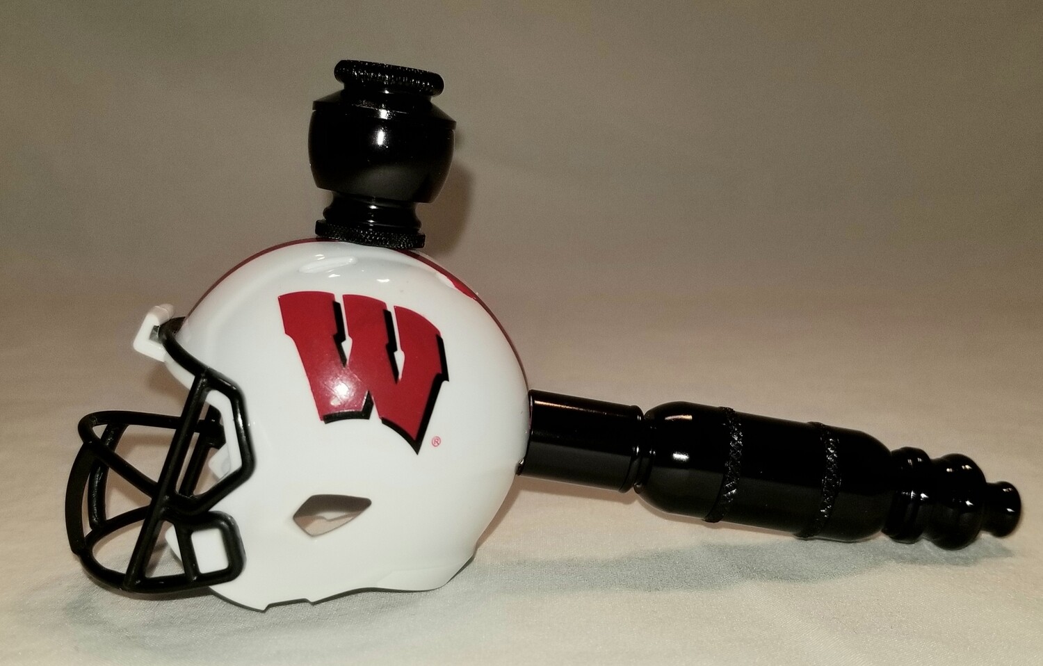 WISCONSIN BADGERS "BAD ASS" FOOTBALL HELMET SMOKING PIPE Straight/Black Anodized