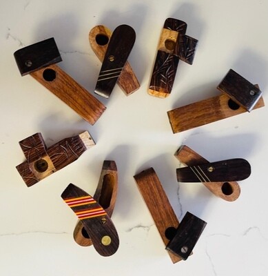 HANDHELD WOODEN PIPES W/ LIDS